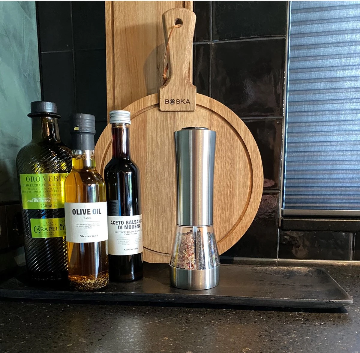 KROMS Peper en Zoutmolen set - Peper en Zoutmolen set Elektrisch -2 in 1 - Instelbare maalgraad - Pepermolen - Zoutmolen - Peper en Zoutmolen elektrisch KROMS Peper En Zoutmolen Set - Peper En Zoutmolen Set Elektrisch -2 In 1 - Instelbare Maalgraad - Pepermolen - Zoutmolen - Peper En Zoutmolen Elektrisch -Greenpan Winkel