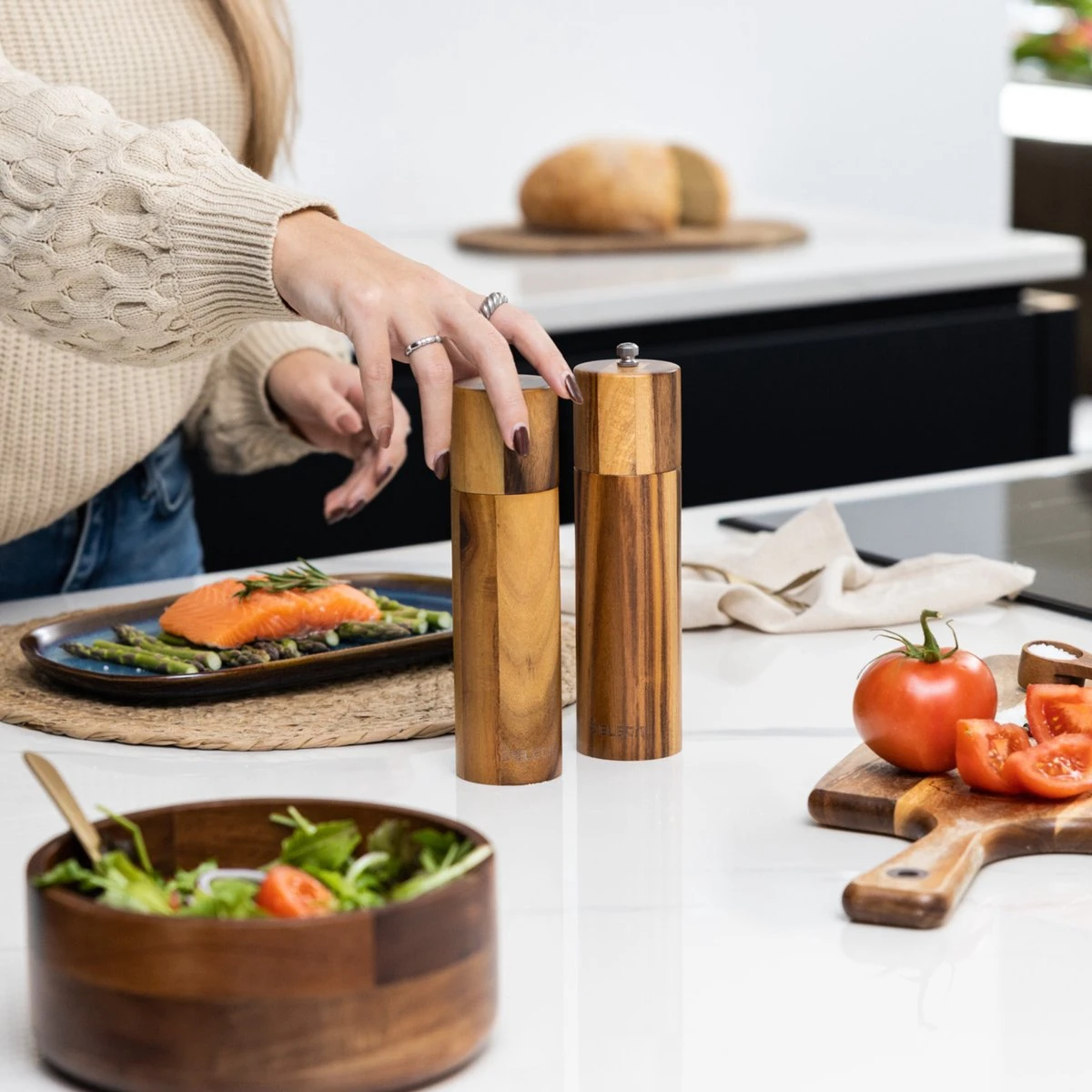 Deleca Luxe Peper en Zoutmolen Set - Zout / Pepermolen - Handmatig - Met Navul Lepel & Geschenkdoos - Acacia Hout - Rond Deleca Luxe Peper En Zoutmolen Set - Zout / Pepermolen - Handmatig - Met Navul Lepel & Geschenkdoos - Acacia Hout - Rond -Greenpan Winkel 1200x1200 630