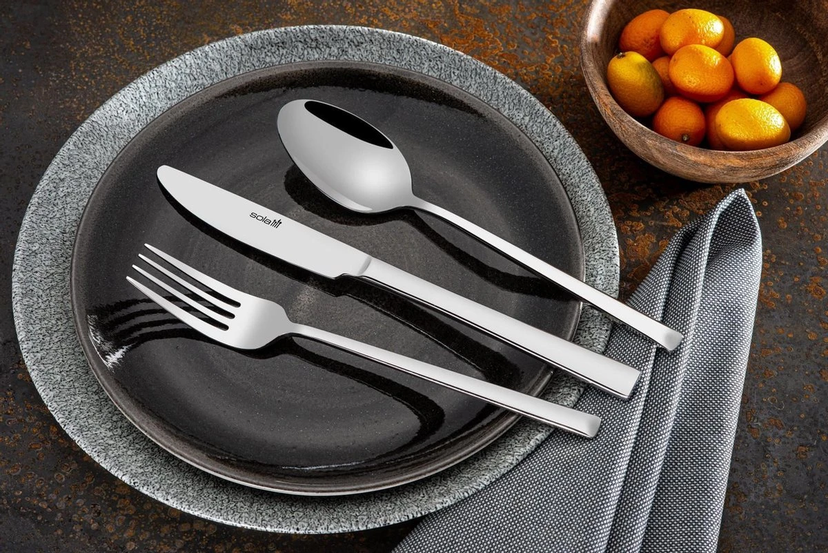 Sola Bestekset Luxor - Modern - 9 persoons - 90 delig - Zilverwit Edelstaal 18/10 - RVS - Zilver Sola Bestekset Luxor - Modern - 9 Persoons - 90 Delig - Zilverwit Edelstaal 18/10 - RVS - Zilver -Greenpan Winkel