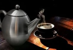 Vaja Valerie - Theepot Met Filter - Dubbelwandig - RVS - 1.2L -Greenpan Winkel 1200x817 1