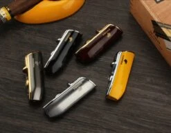 Cohiba® Sigarenaansteker - Sigarenboor - Sigaren - Sigaar - Cohiba Aansteker - Sigarenboor - Sigaren Accessoires - Sigarenknipper - Sigaar Aansteker - Cohiba - Incl. Luxe Geschenkdoos - Zwart -Greenpan Winkel 1200x934 1