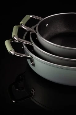 Primecook - Braadpan / Hapjespan Met Deksel - Ø 28 Cm - PFAS-vrij - Inductie - Ecoshield -Greenpan Winkel 797x1200